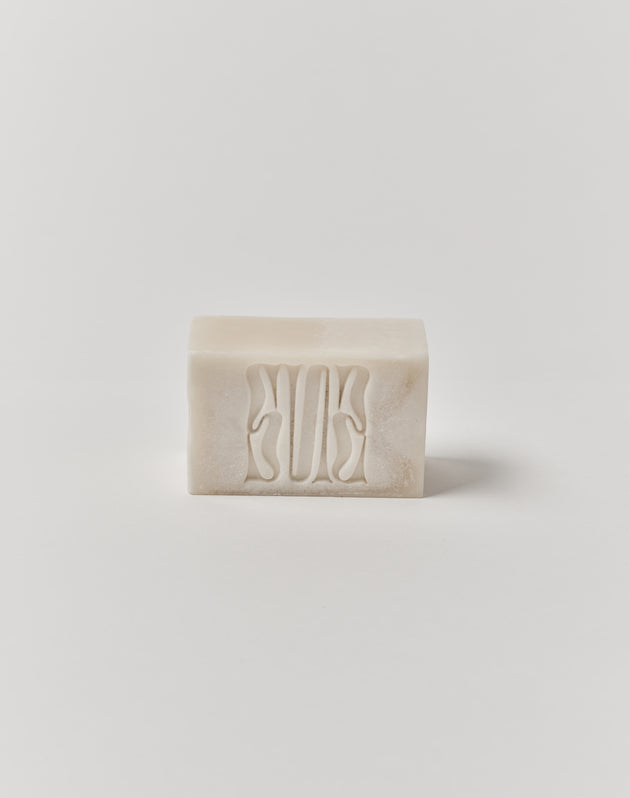 SKUNAモイスチャーバーム