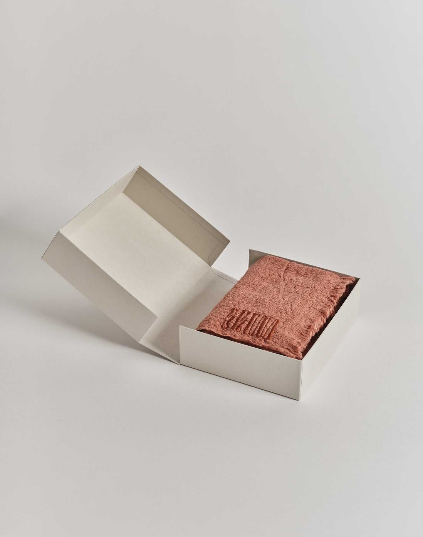 SKUNAかや織バスタオル（terracotta） – SKUNA-BATH